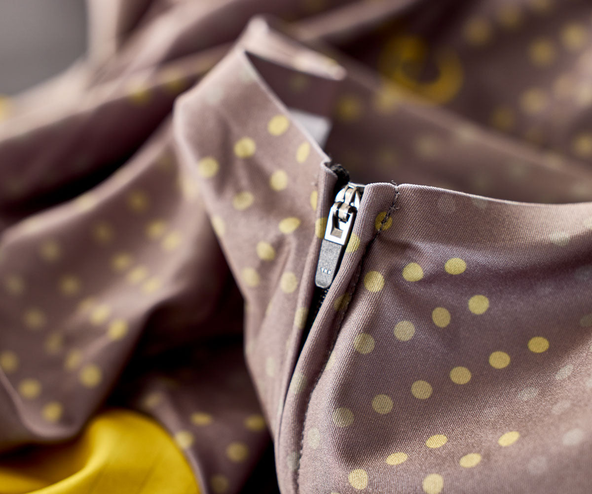 Re-Behave Supreme Race Cykeltrøje – Mørkegrå/guld (december levering)